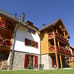 Отель Pohorje Village Wellbeing - Wellness & Bolfenk