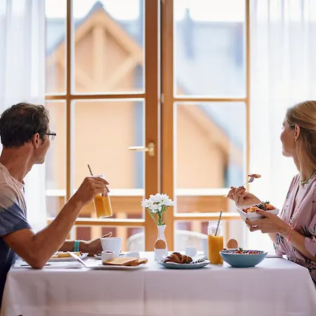 Pohorje Village Wellbeing - Wellness & Bolfenk Отель