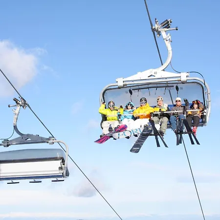 Pohorje Village Wellbeing - Wellness & Bolfenk מלון