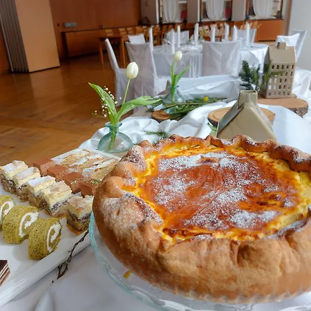 Pohorje Village Wellbeing - Wellness & Bolfenk Otel 4*