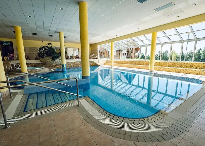 Pohorje Village Wellbeing - Wellness & Bolfenk 4*