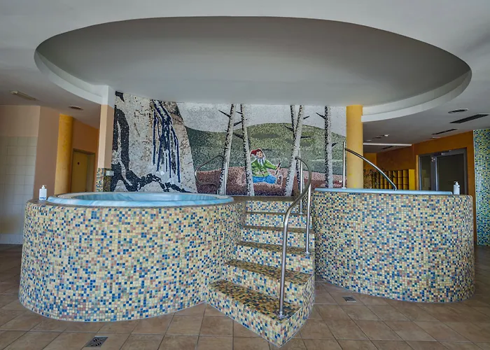 Hotel Pohorje Village Wellbeing - Wellness & Bolfenk